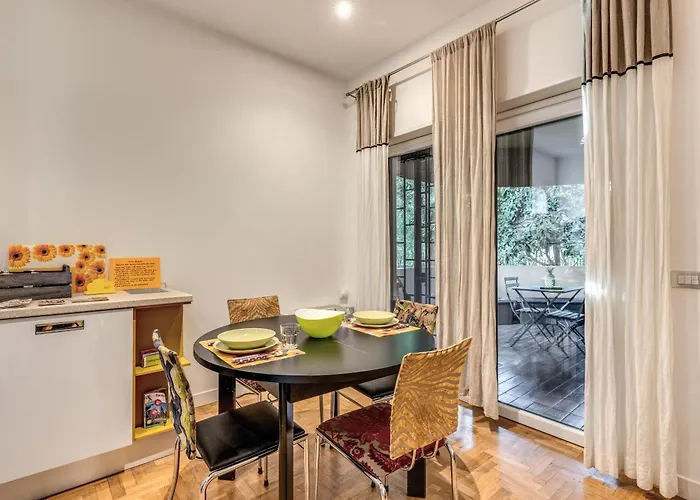 Romantic Piccolomini Lux Apartment